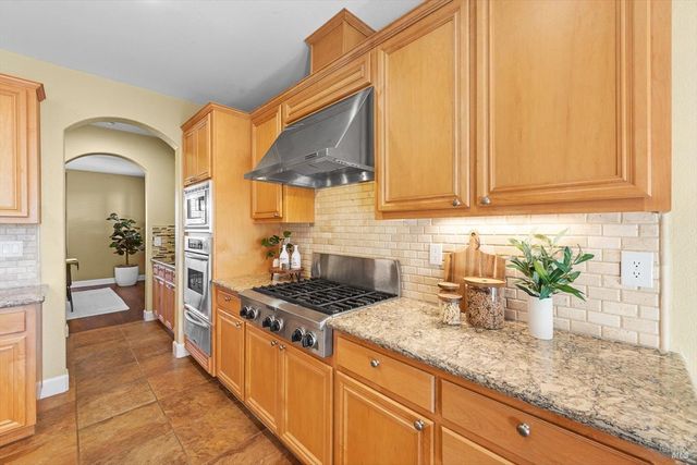 455 Peacock Way, Vacaville, CA 95688