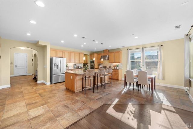 455 Peacock Way, Vacaville, CA 95688