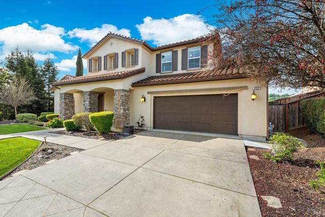 455 Peacock Way, Vacaville, CA 95688