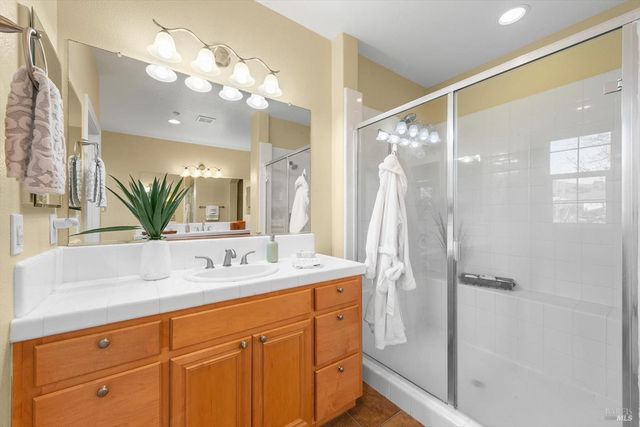 455 Peacock Way, Vacaville, CA 95688
