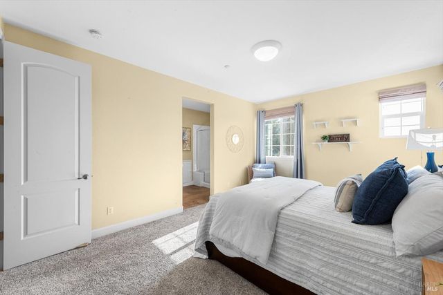 455 Peacock Way, Vacaville, CA 95688