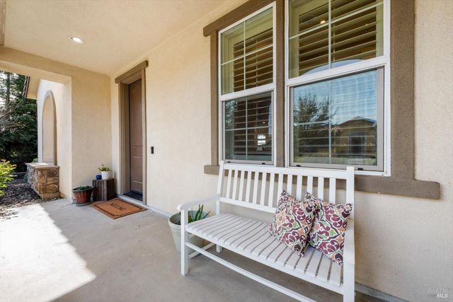 455 Peacock Way, Vacaville, CA 95688