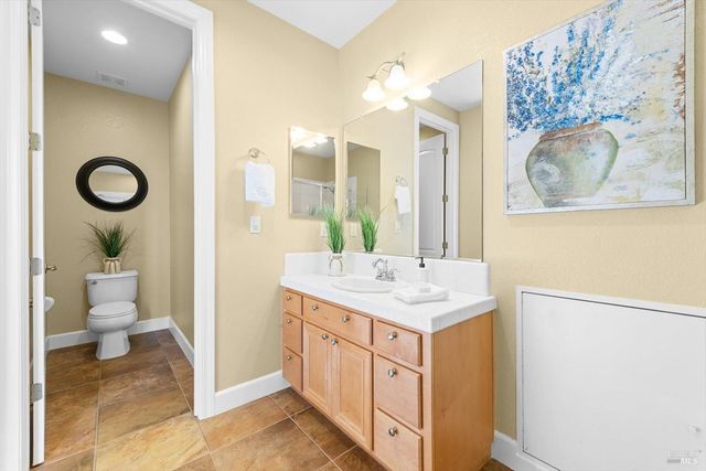 455 Peacock Way, Vacaville, CA 95688