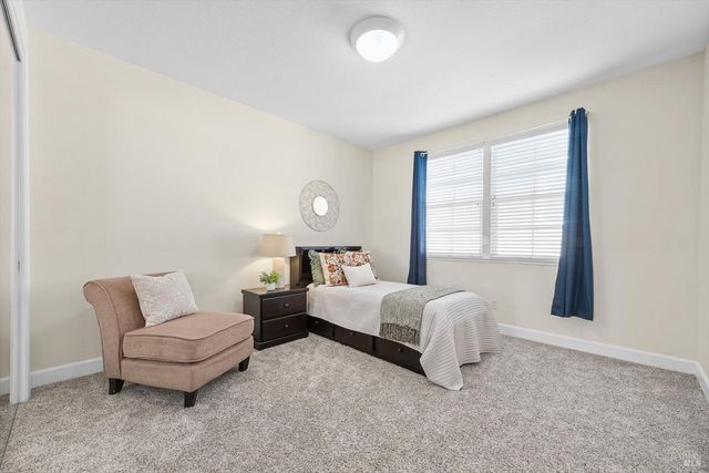455 Peacock Way, Vacaville, CA 95688