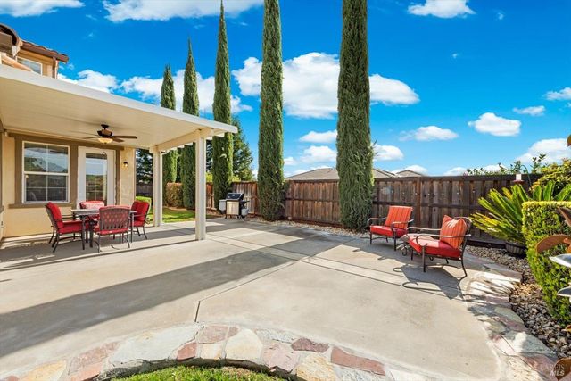455 Peacock Way, Vacaville, CA 95688