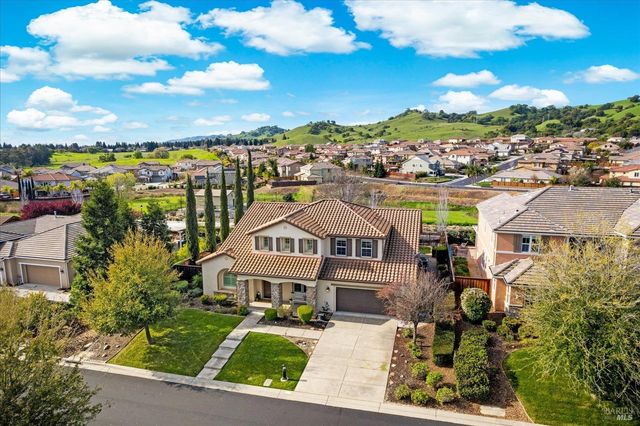 455 Peacock Way, Vacaville, CA 95688