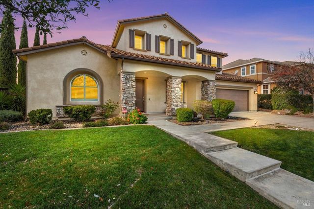 455 Peacock Way, Vacaville, CA 95688