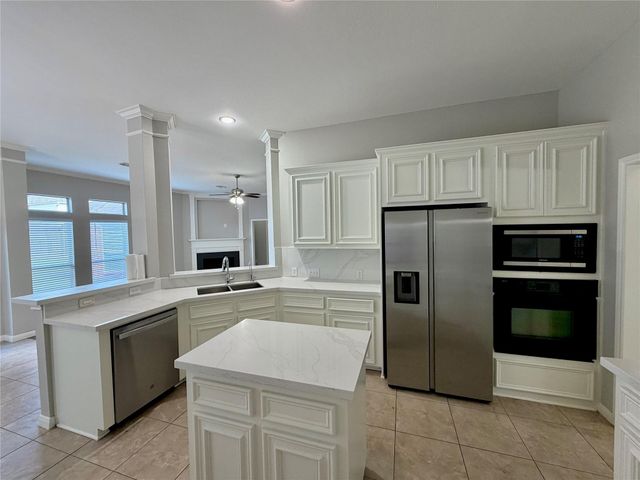 1510 Flanders Field Lane, Sugar Land, TX 77498