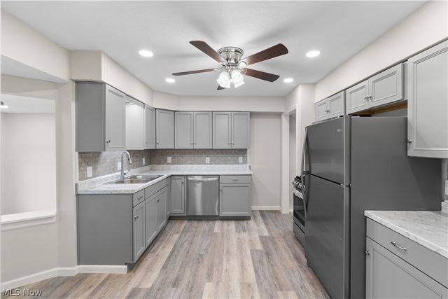 1824 17th Street, Cuyahoga Falls, OH 44223