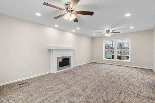 1824 17th Street, Cuyahoga Falls, OH 44223