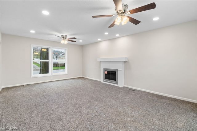 1824 17th Street, Cuyahoga Falls, OH 44223