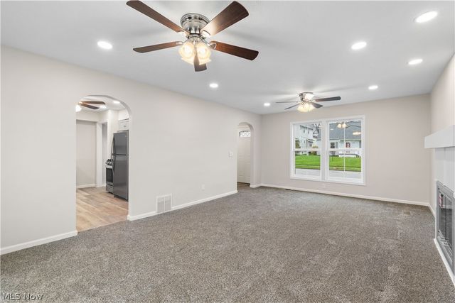 1824 17th Street, Cuyahoga Falls, OH 44223