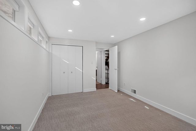 8200 STONE TRAIL DR, Bethesda, MD 20817