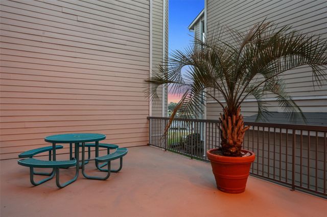 12800 Melville Drive B102, Montgomery, TX 77356