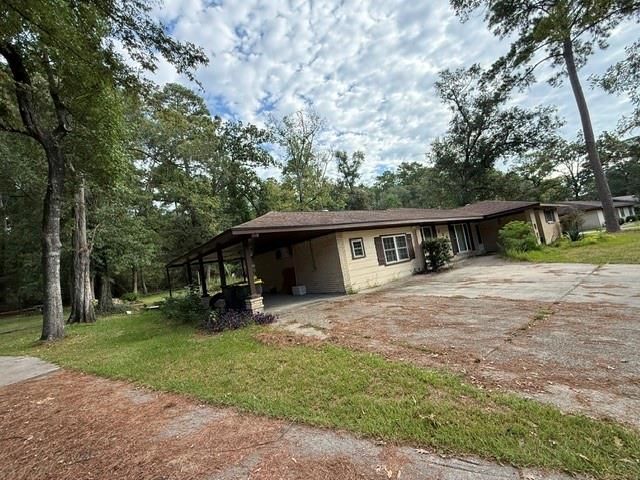 226 Sunset Boulevard, Conroe, TX 77303