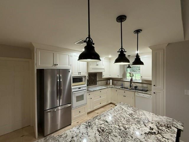 226 Sunset Boulevard, Conroe, TX 77303