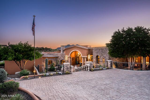 39601 N OCOTILLO RIDGE Drive, Carefree, AZ 85377