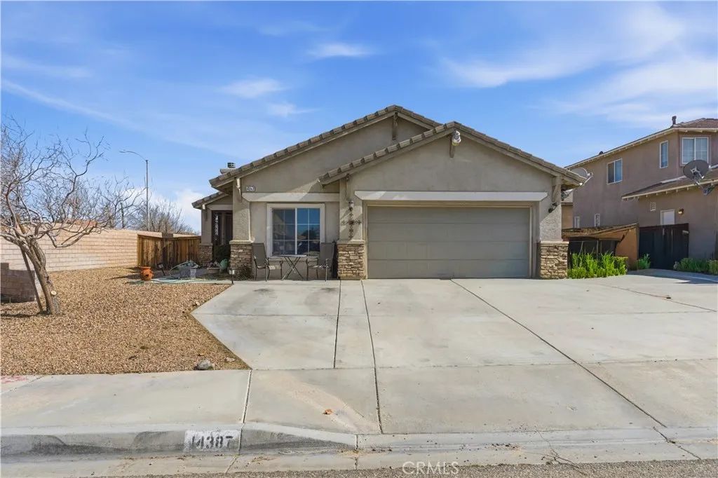 14387 Delicious, Adelanto, CA 92301