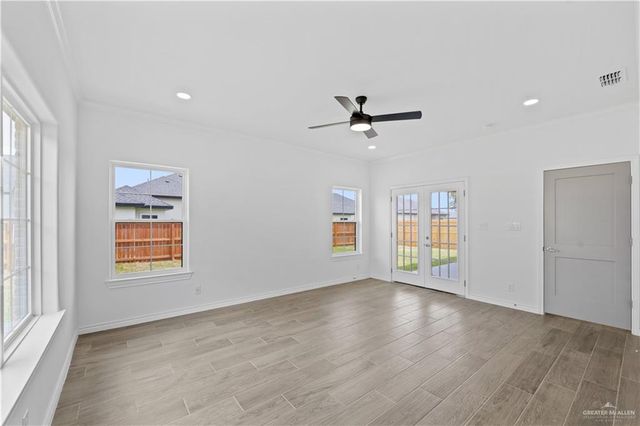 8106 N 49th Lane, Mcallen, TX 78504