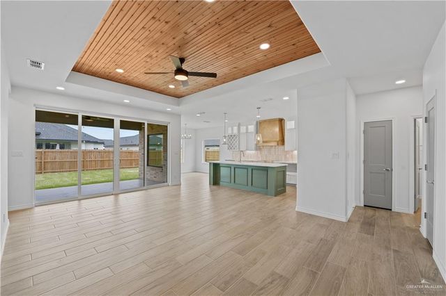 8106 N 49th Lane, Mcallen, TX 78504