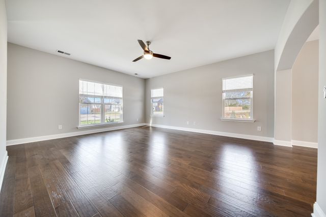 1398 Wentworth Drive, Gallatin, TN 37066