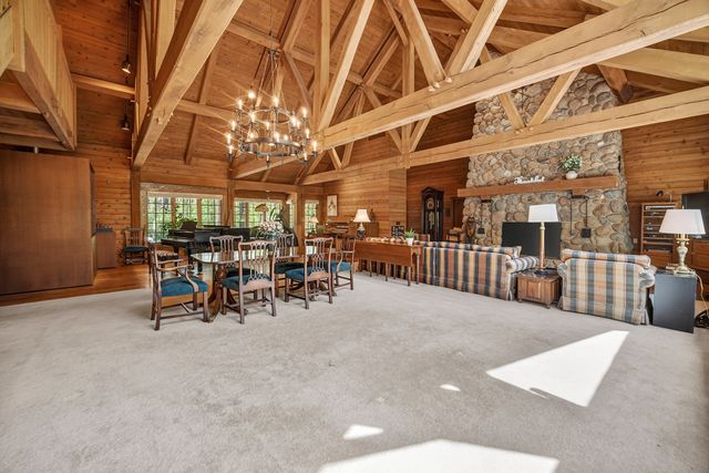27250 N Meadowoods Lane, Mettawa, IL 60048