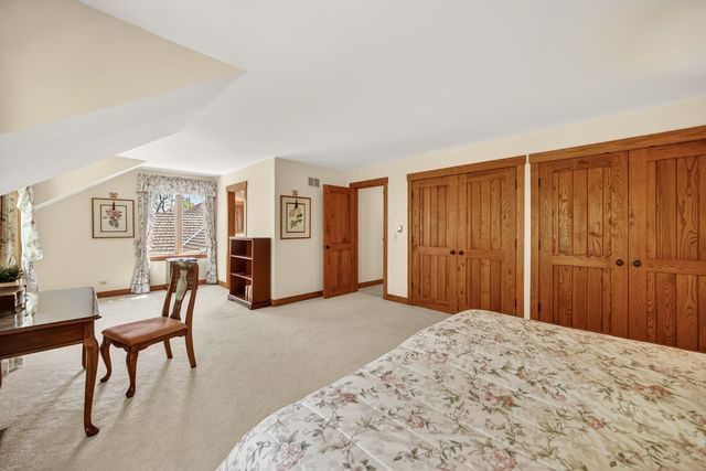 27250 N Meadowoods Lane, Mettawa, IL 60048