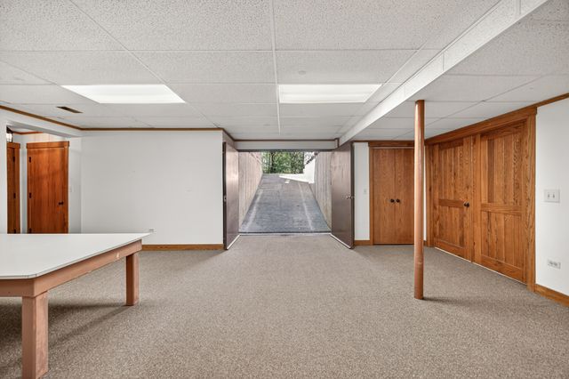27250 N Meadowoods Lane, Mettawa, IL 60048