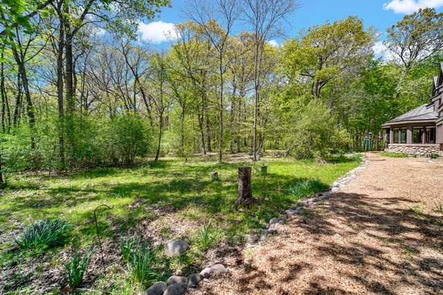 27250 N Meadowoods Lane, Mettawa, IL 60048