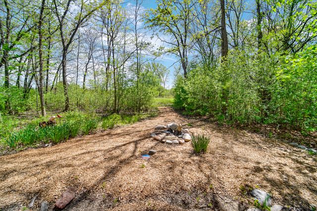 27250 N Meadowoods Lane, Mettawa, IL 60048