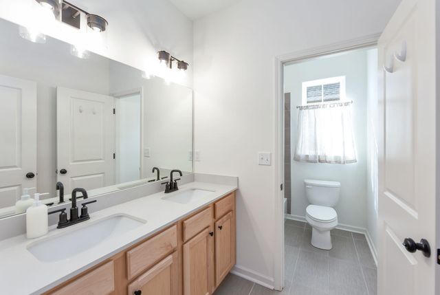 80 MISTY MEADOWS DR, Oakland, TN 38060