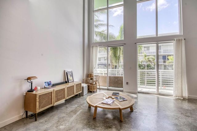108 Lake Avenue 202, Lake Worth Beach, FL 33460