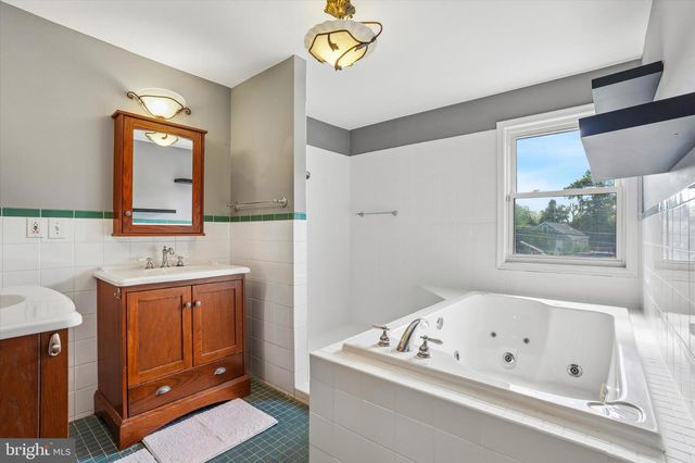 1103 COVENTRY RD, Cheltenham, PA 19012