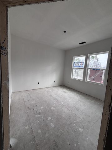 480 Jet Stream Dr, La Vergne, TN 37086