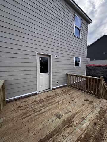 480 Jet Stream Dr, La Vergne, TN 37086