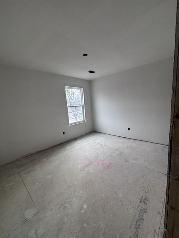 480 Jet Stream Dr, La Vergne, TN 37086