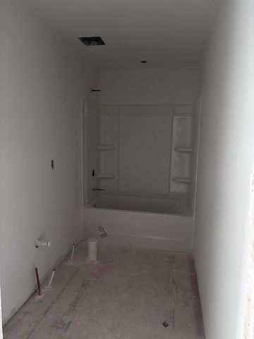 480 Jet Stream Dr, La Vergne, TN 37086