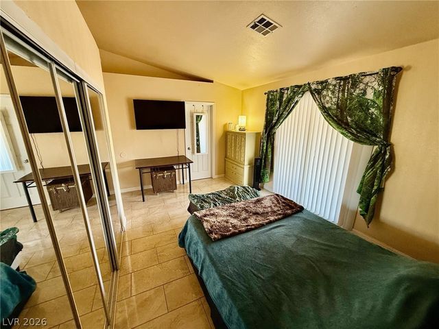 1708 Crystal Chimes Drive, Las Vegas, NV 89106