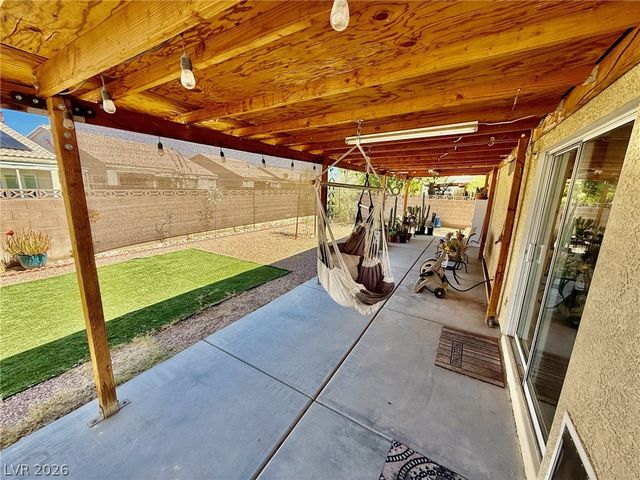 1708 Crystal Chimes Drive, Las Vegas, NV 89106