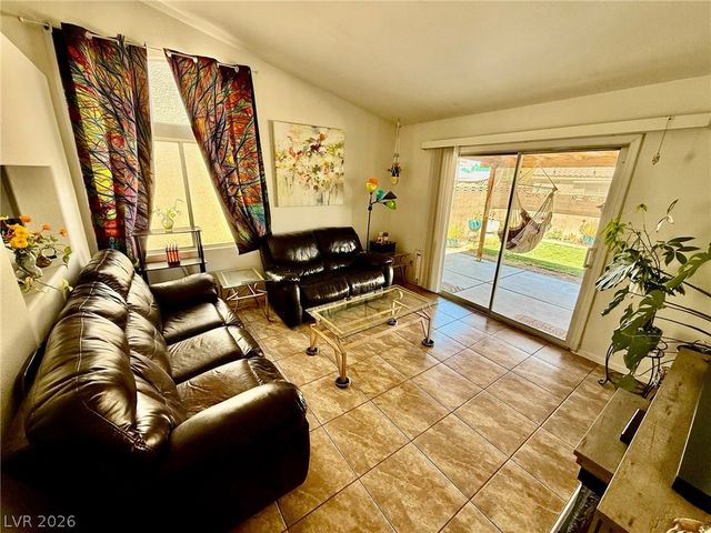 1708 Crystal Chimes Drive, Las Vegas, NV 89106