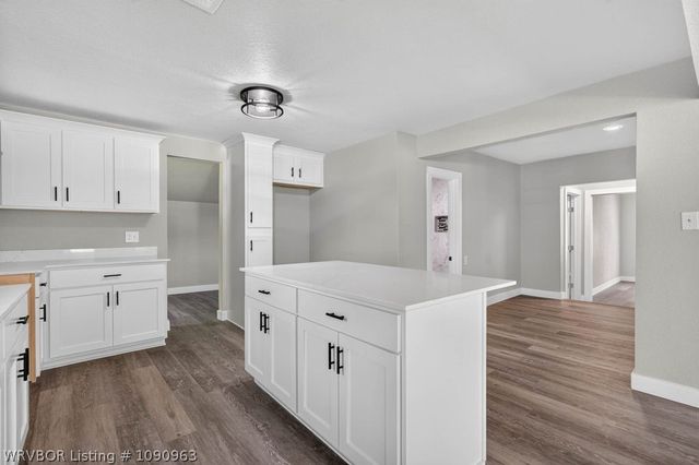422 London Street, Alma, AR 72921