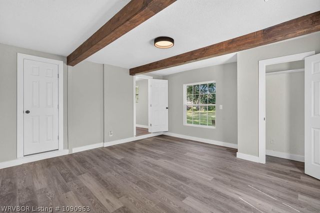 422 London Street, Alma, AR 72921