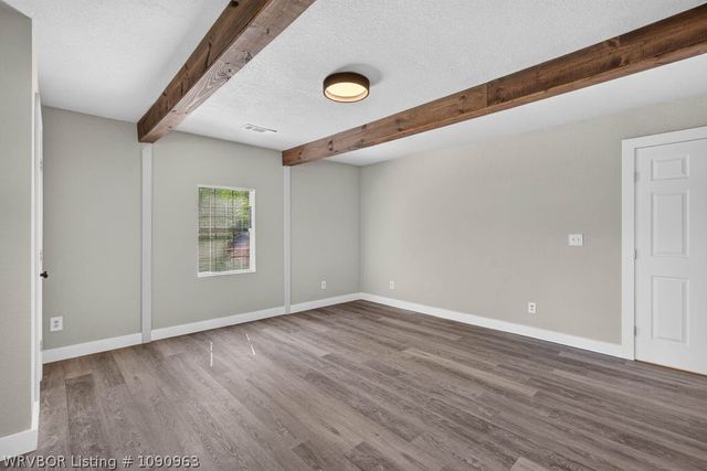 422 London Street, Alma, AR 72921