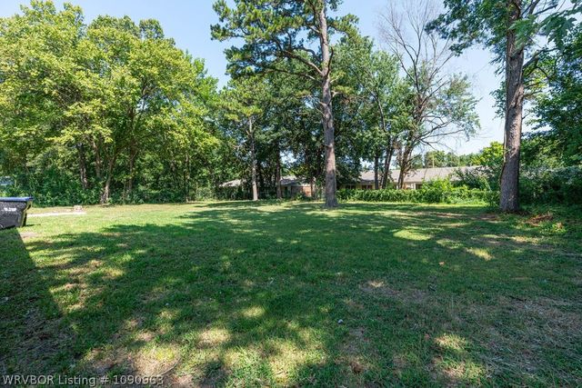 422 London Street, Alma, AR 72921