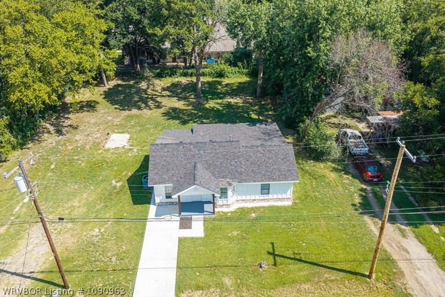 422 London Street, Alma, AR 72921