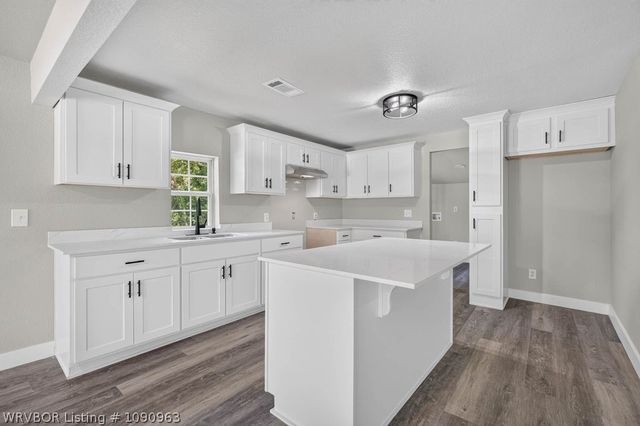 422 London Street, Alma, AR 72921