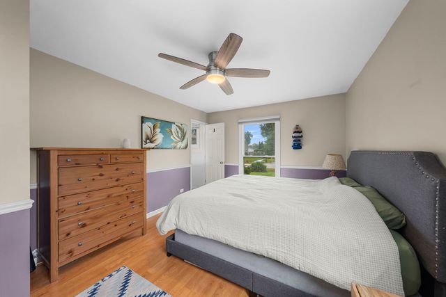 743 Delphia Avenue, Elk Grove Village, IL 60007