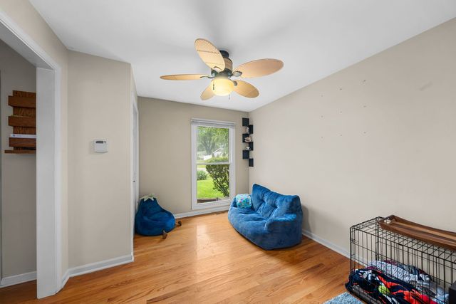 743 Delphia Avenue, Elk Grove Village, IL 60007