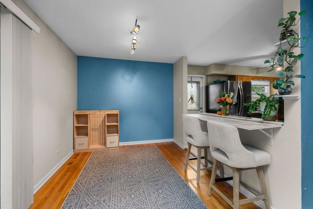 743 Delphia Avenue, Elk Grove Village, IL 60007