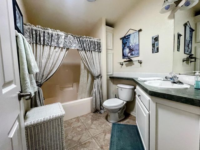 817 S WATERWAY, Venice, FL 34285